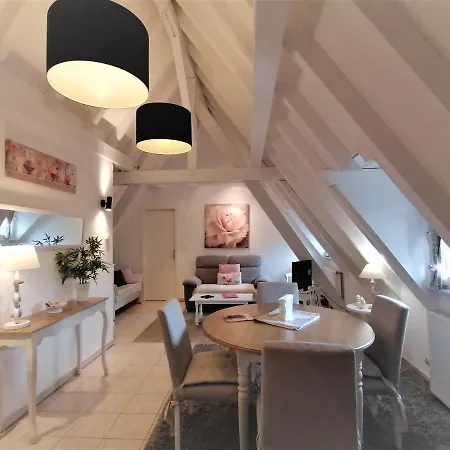 Daire Victor Et Leontine *